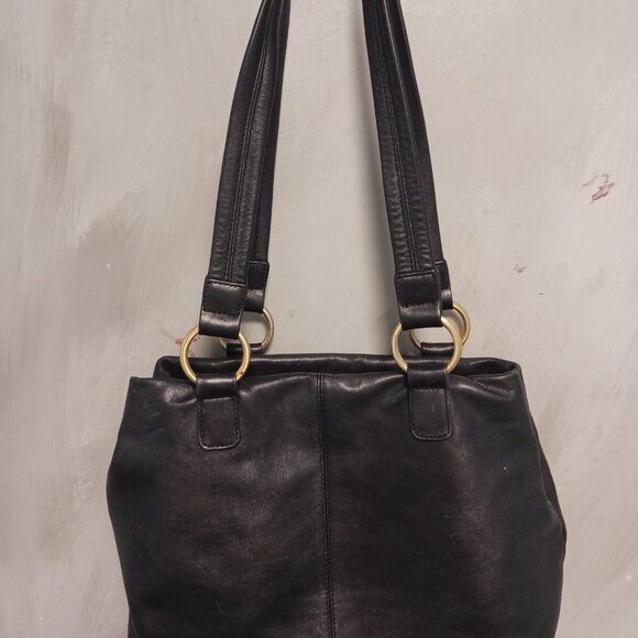 Stone Mountain Classic Leather Shoulder Bag - Picture 16 of 16